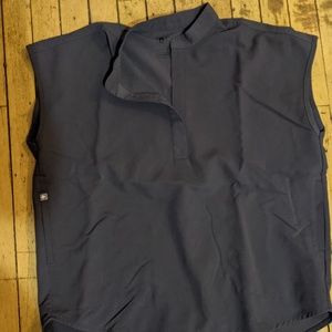 Figs Scrubs Women's Rafaela Oversized Scrub Top